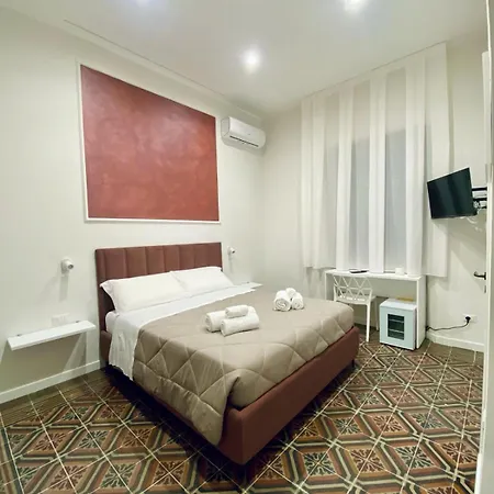 Helios Bed & Breakfast *